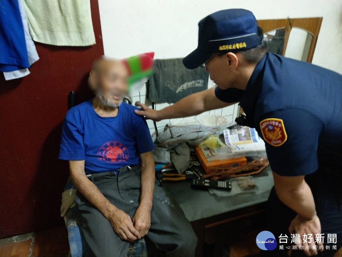 「丹娜丝」颱风来袭惊魂 警及时寻获走失老翁