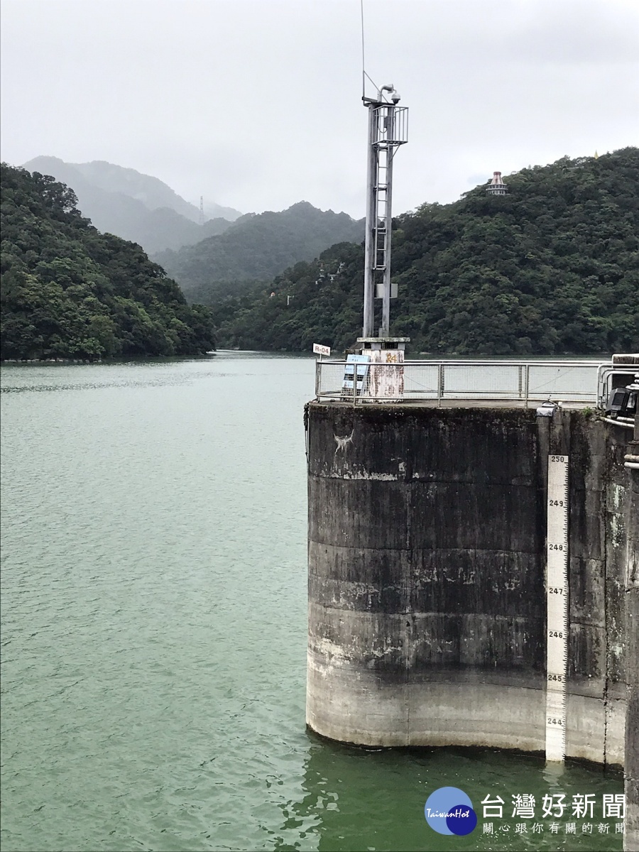 石門水庫留有1535萬立方公尺之防洪空間，適時進行水庫水位調整。