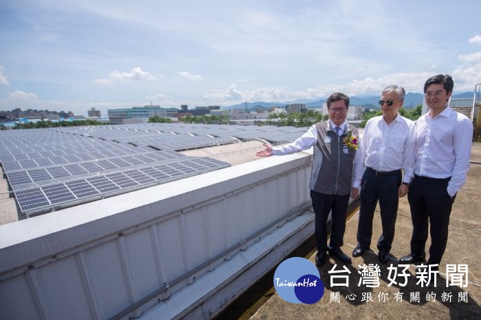 台灣汽電共生暨新光紡織太陽能電廠除了年發電量效益高之外，也有隔熱的效果