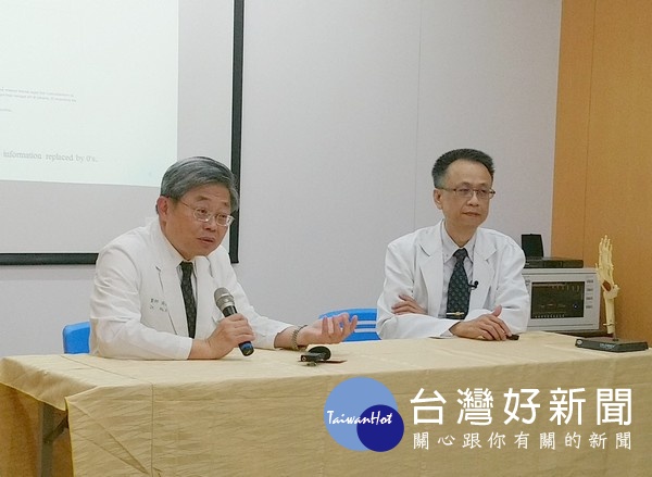 北港媽祖醫院積極推動人工智慧醫院,透過手骨X光進行骨齡AI輔助判讀,精準預測孩子未來身高。