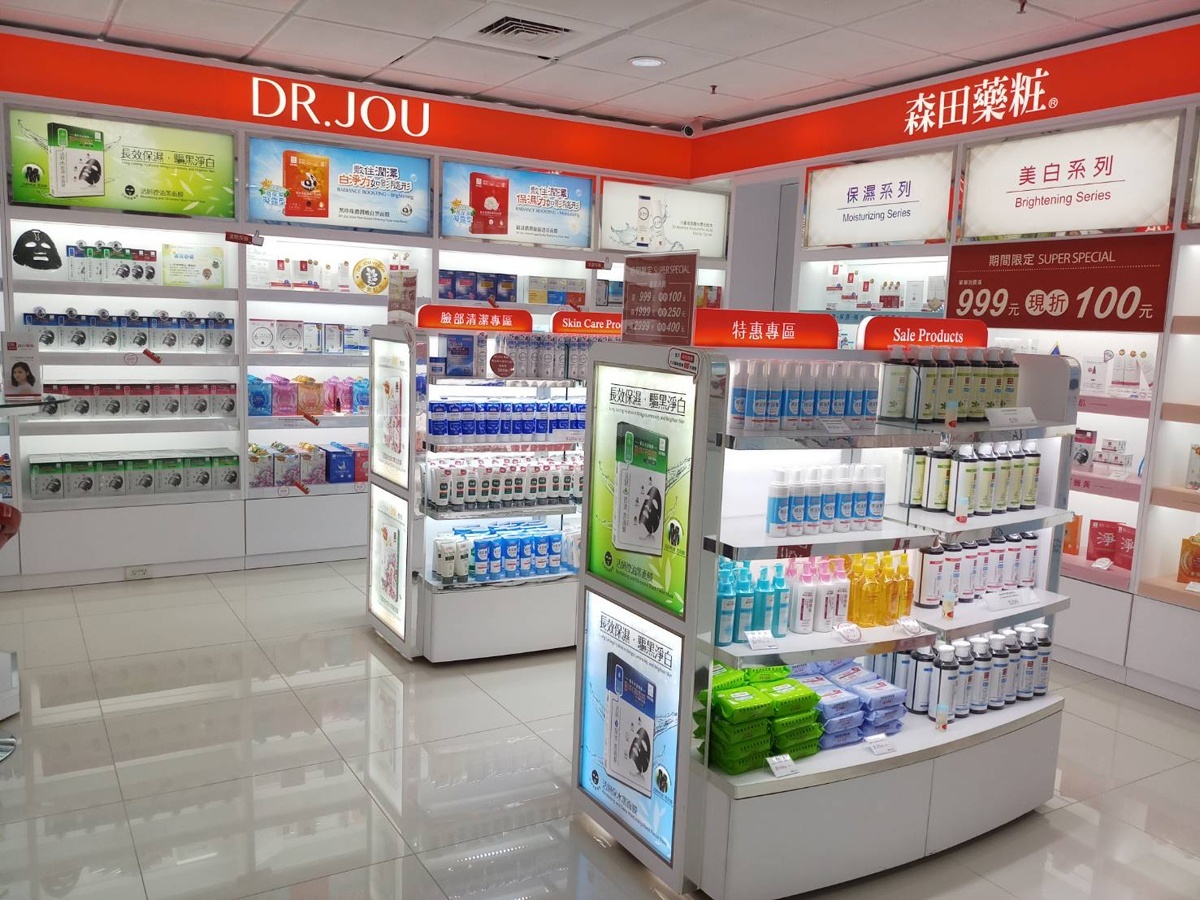 森田藥粧Dr.Morita茶樹甘草毛孔調理面膜,成為夏季面膜的熱賣常勝軍。