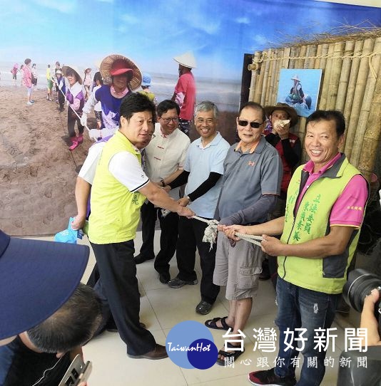 海客文物展布置別具巧思，除了漁具、漁船的展示之外，現場還特地搭建了罟寮和石塭模型