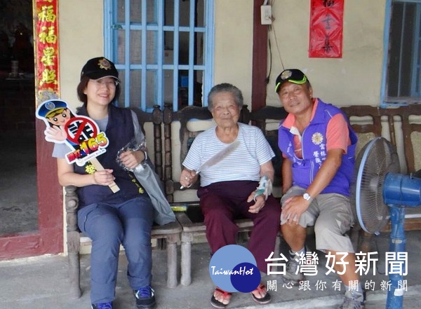 雲林縣榮民服務處結合北港警方針對轄內易受騙的榮民及遺眷聯合訪視,宣導防詐、防竊等貼心措施,廣獲好評。