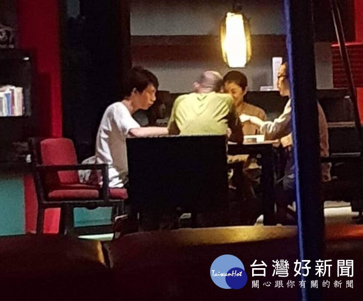 (圖/翻攝鳳山要紅 林智鴻臉書)