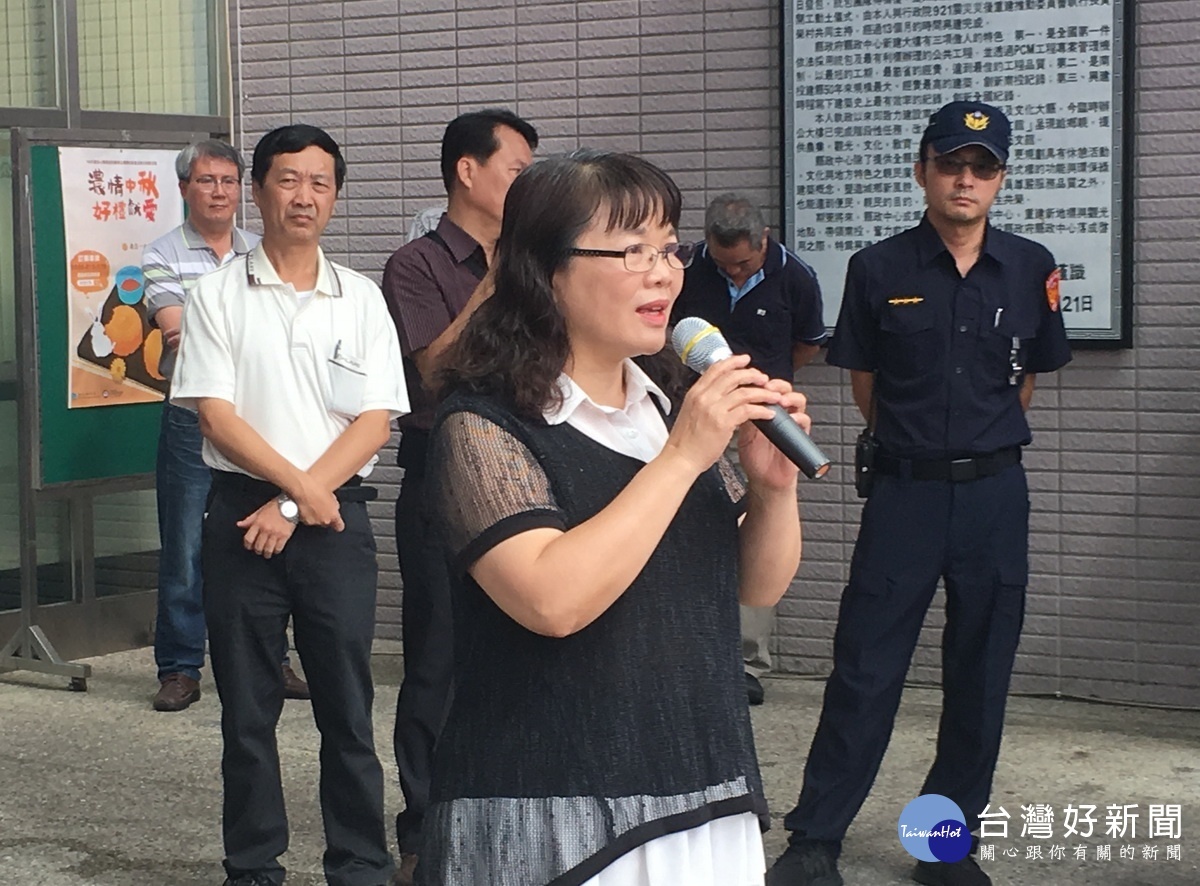 民政處長吳燕玲強調會請業者取得共識再辦理。(記者扶小萍攝)