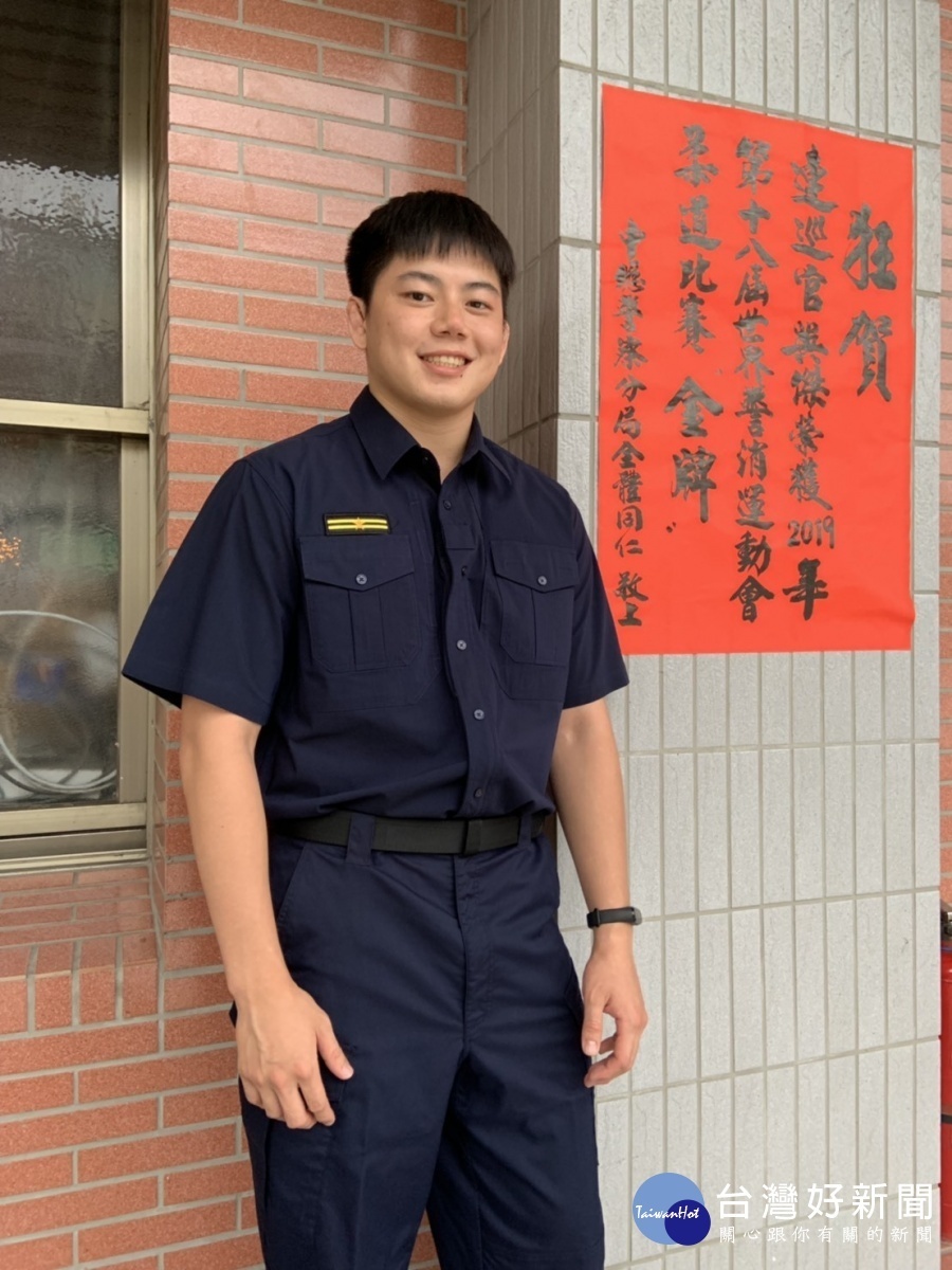 中壢分局巡官連英傑,今年首度參加世界警消運動會,勇奪三金一銅。