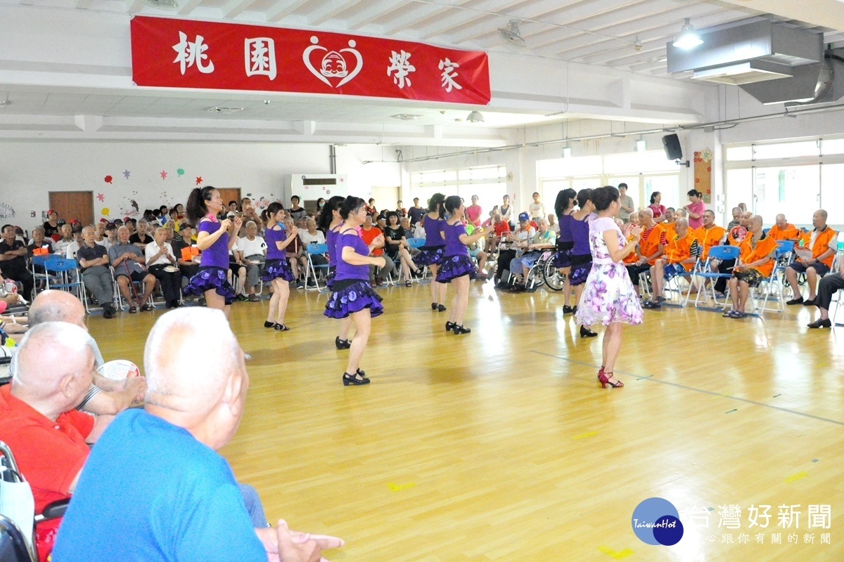 桃園榮家動感夏日嘉年華 立委關懷長輩歡樂暑氣消