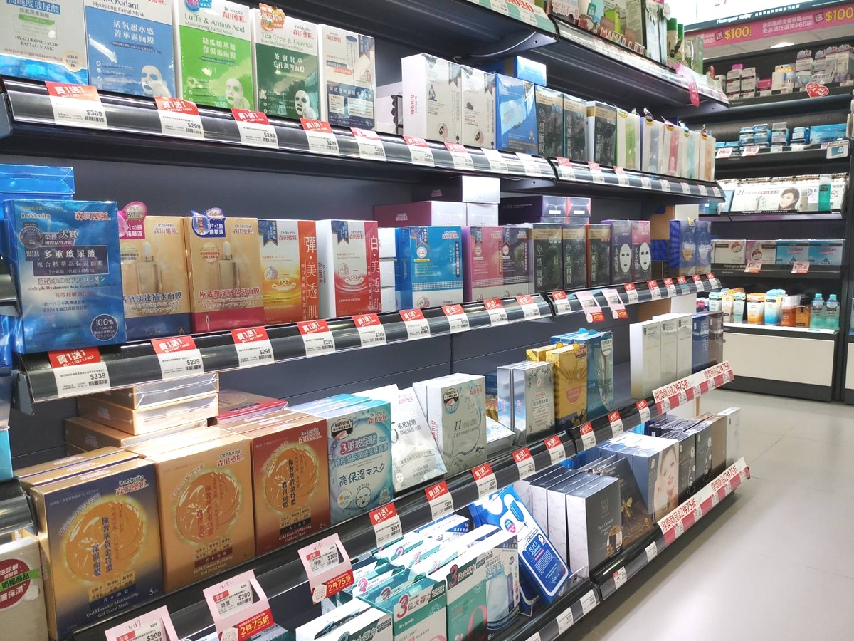 開架式面膜購買方便,海外旅遊方便攜帶,隨時保養補充肌膚水份,輕鬆擁有美麗愉快的假期。