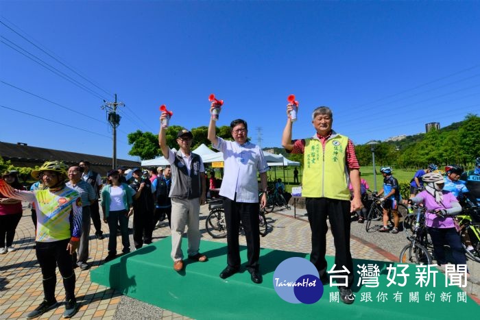 市長鄭文燦鳴笛啟動 「騎趣大漢溪」系列活動