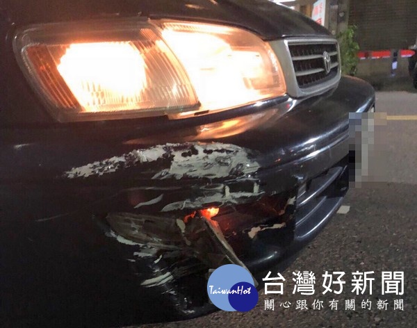 男子酒駕擦撞同行機車卻未停車查看,經熱心民眾騎車追趕告知才返回,警方依危險駕駛等移送偵辦。