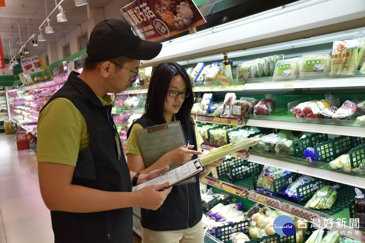108中秋節應節食品製作場所稽查暨抽驗。圖/記者鄧富珍攝