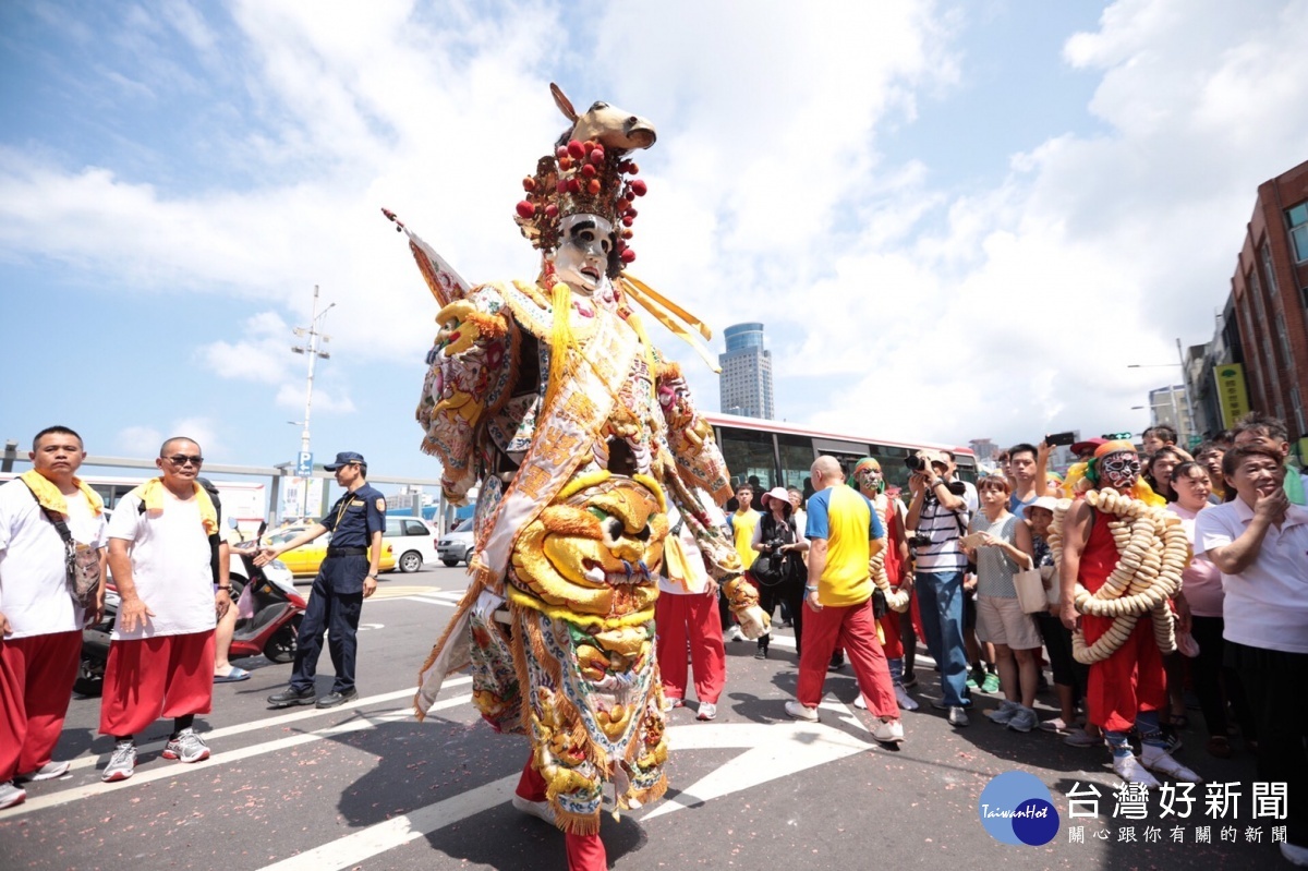 雞籠城隍文化祭日巡遶境