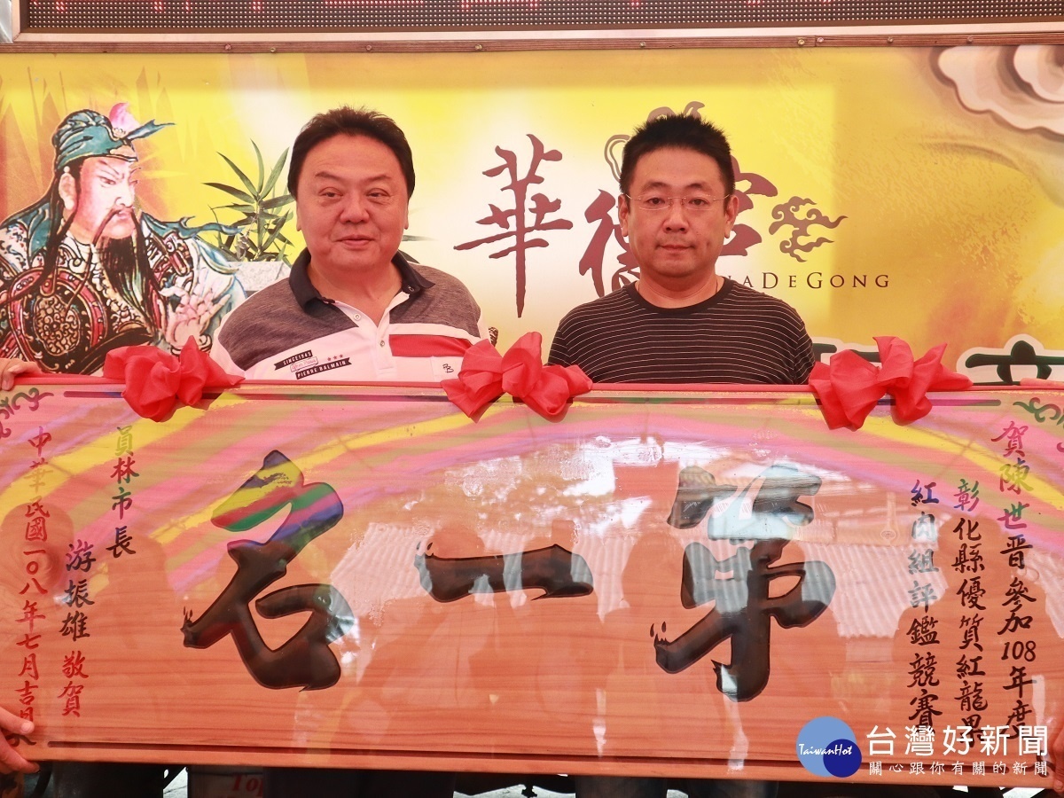 車床師化身假日農夫 兄弟種出冠軍紅龍果
