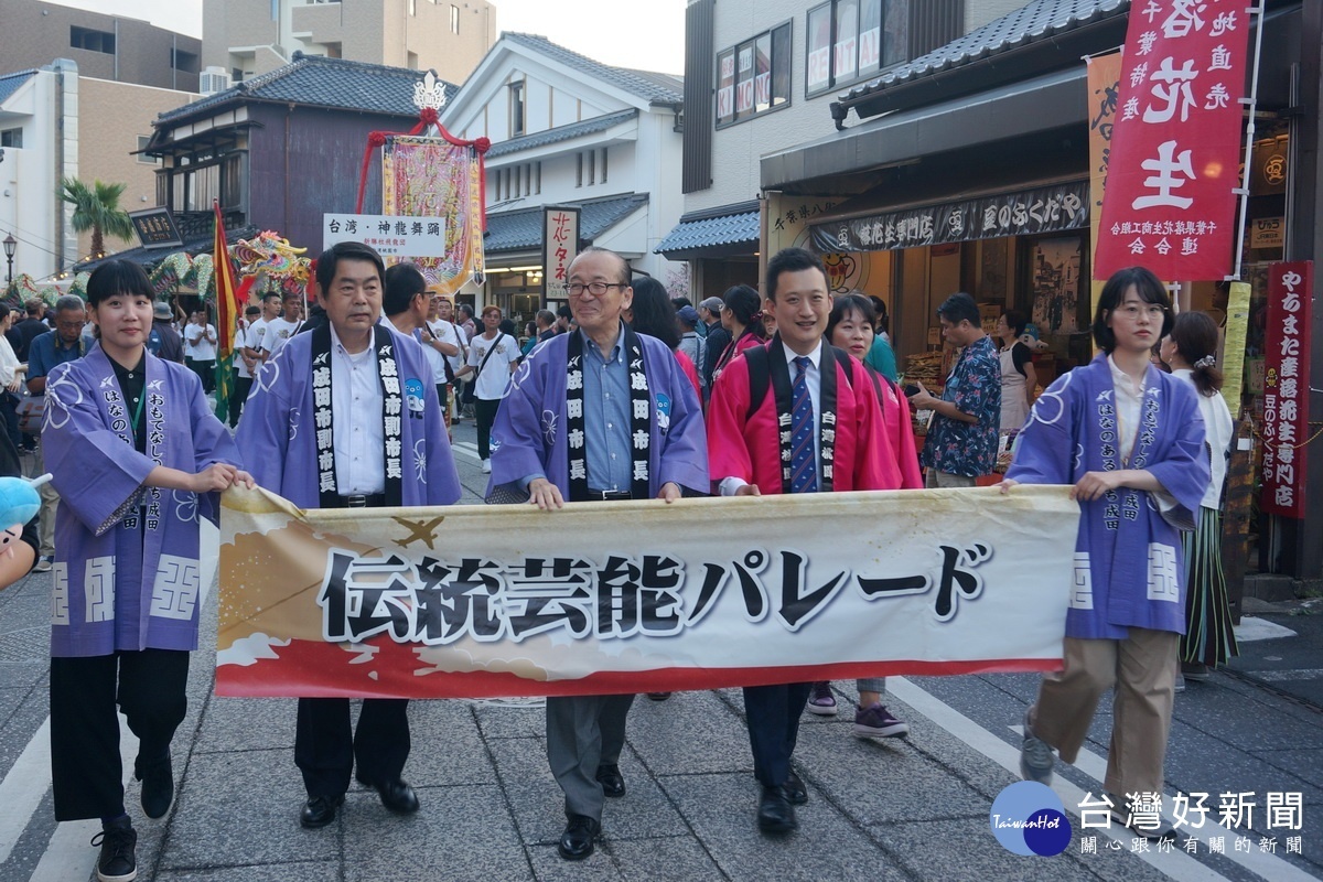 桃園市政府秘書處長顏子傑率同大溪新勝社飛龍團前往日本參加「成田傳統藝能祭」。