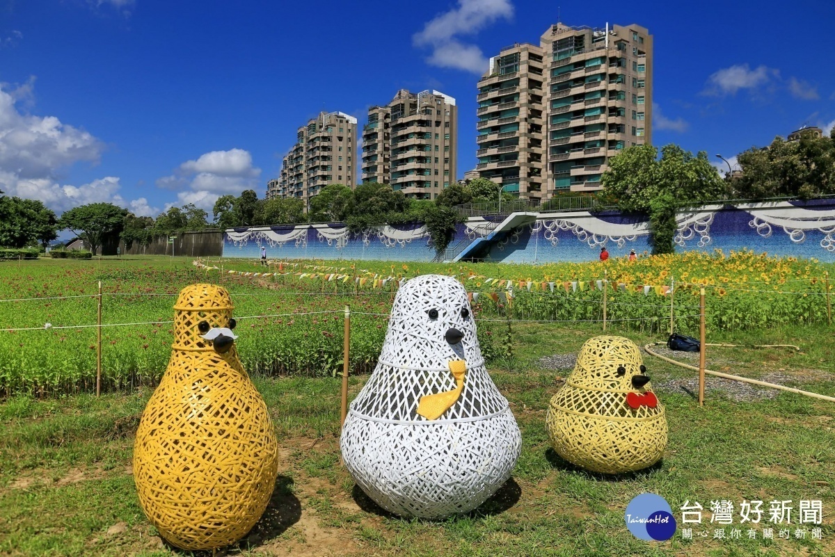 造型獨特的「雞五郎」,歡迎民眾來拍照留念(圖/台北市水利處提供)