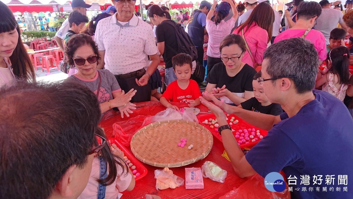 體驗12公尺長日式流水麵 清水「韭讚麵」爽口Q彈