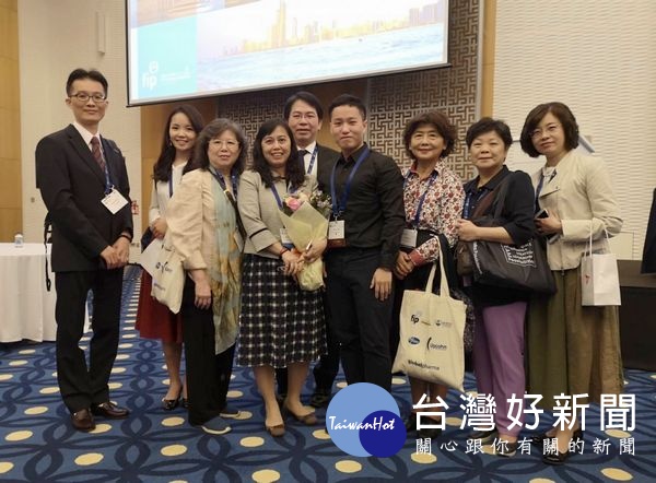 中醫大藥學院副院長林香汶獲邀於「2019世界藥學會(FIP)」專題演說，其發明的「用藥健康素養量表」引起學者專家關注，開啟跨國研究合作機會。