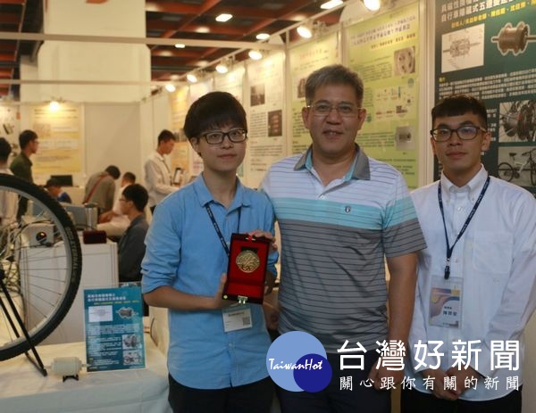 國立雲林科技大學於2019台灣創新技術博覽會發明競賽中，榮獲4金1銀2銅，共計7面獎牌，成績優異。