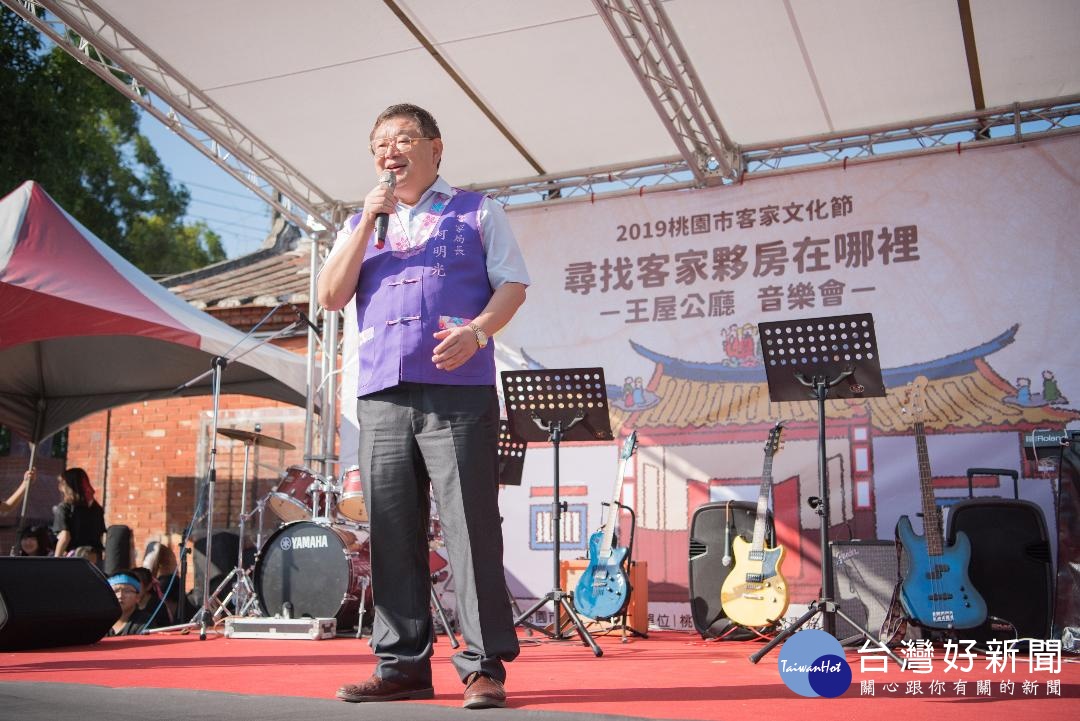 執行長何明光表示在老屋前辦理音樂會，將帶給民眾不同的聽覺視覺饗宴