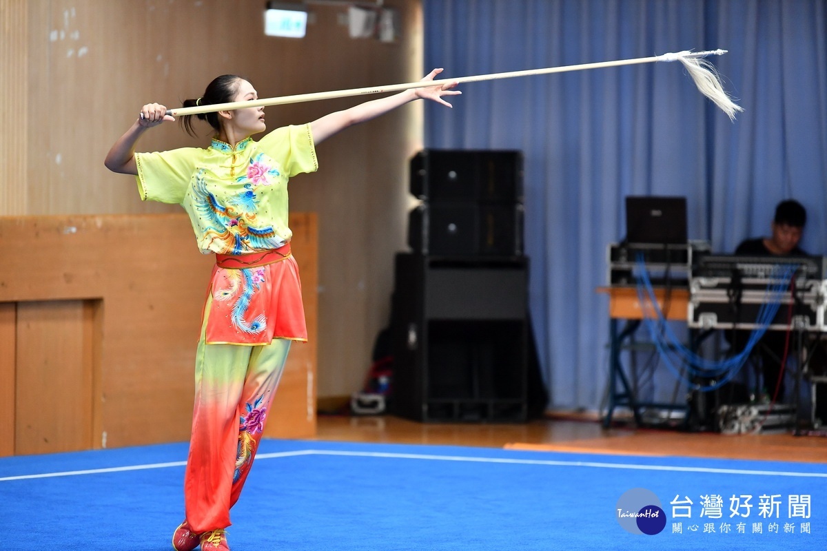 108年全國運動會在桃園，女子組套路劍術槍術全能項目決賽宜蘭縣彭羽熙拿下金牌。