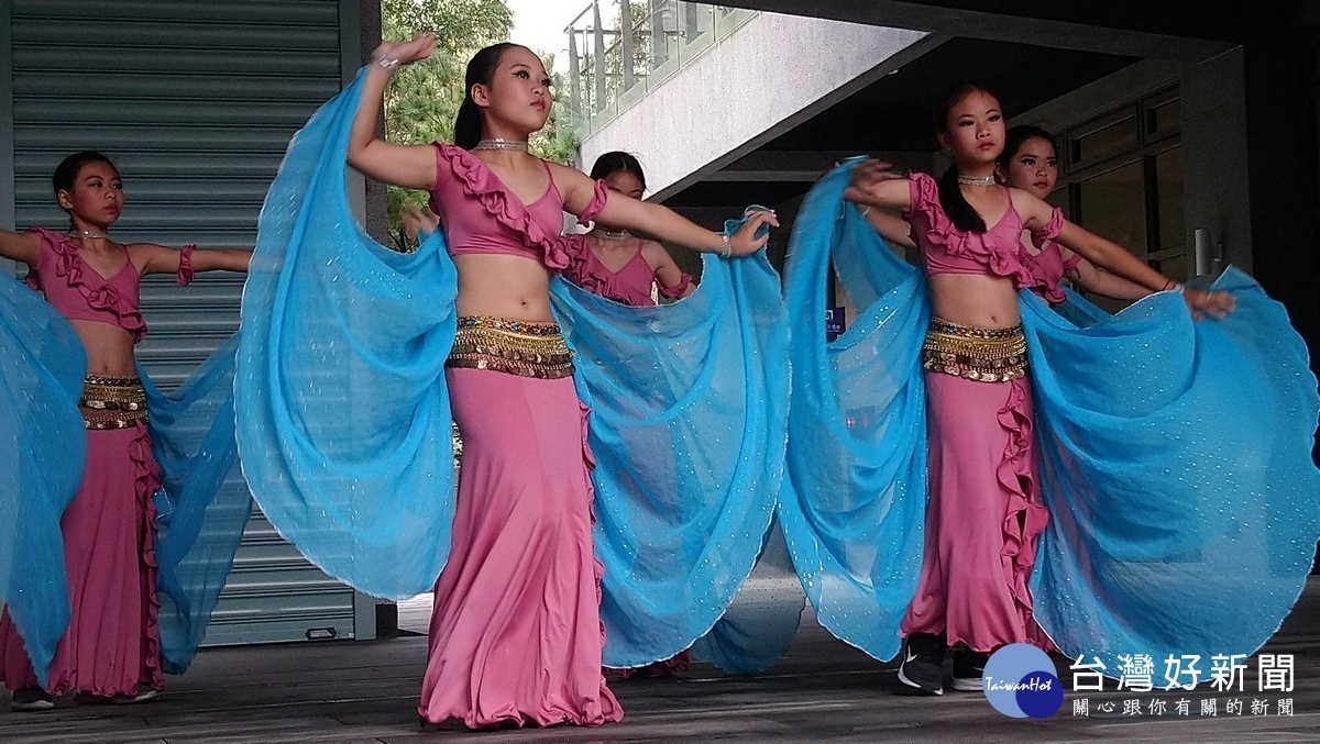 魚池國小學生舞蹈演出。〈記者吳素珍攝〉。