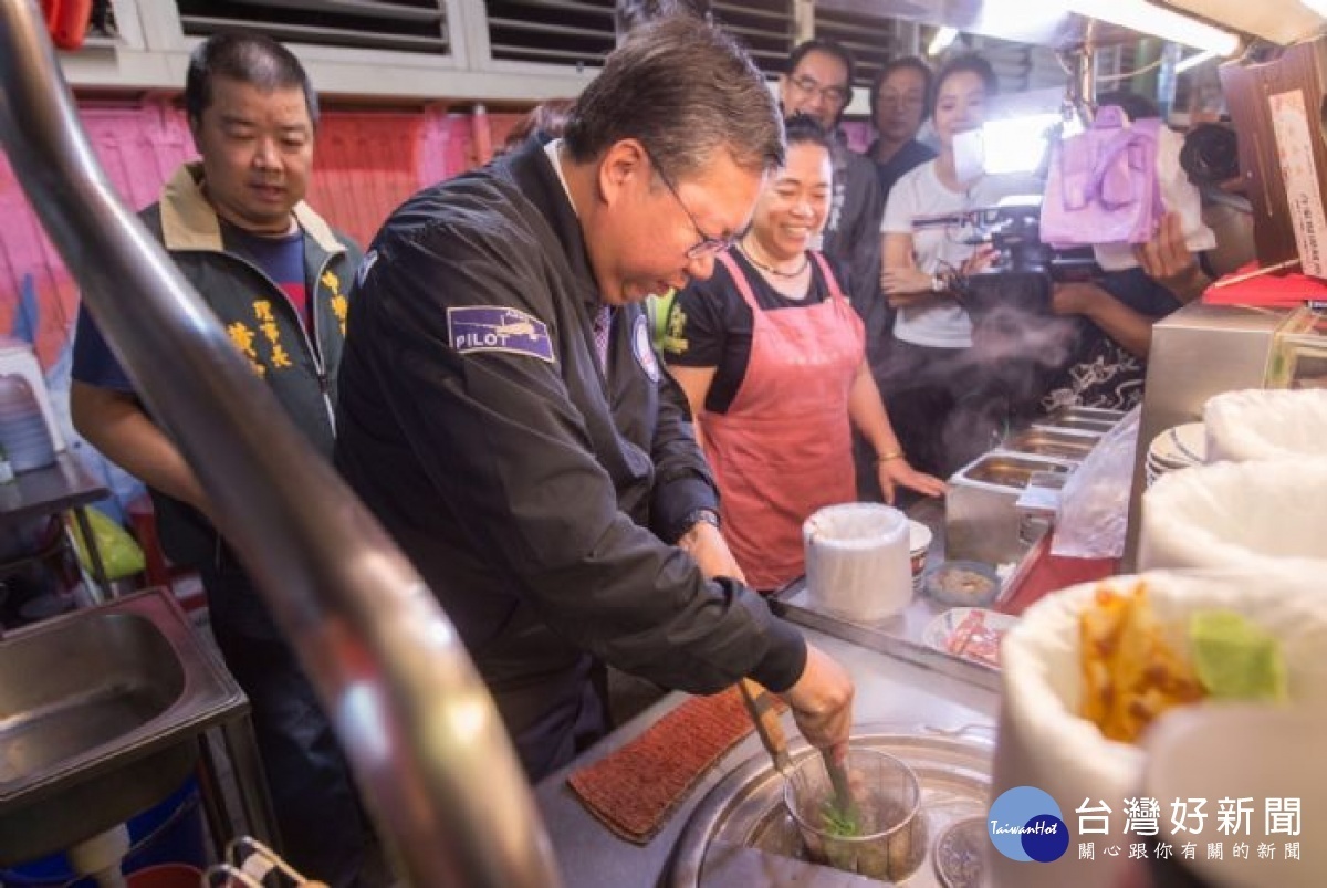 鄭市長現做美食料理