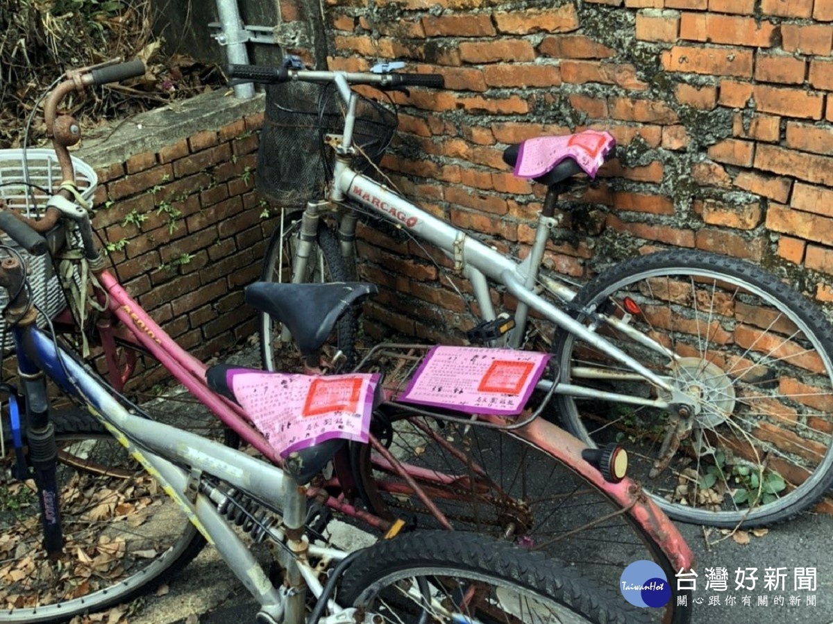 廢棄自行車查報後張貼通知(圖/台北市政府提供)