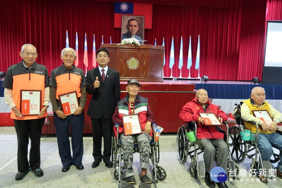 桃園榮家競才藝慶祝榮民節 生氣蓬勃真樂齡