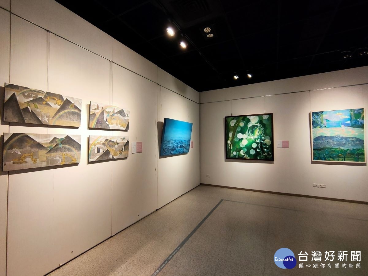 我與綺麗世界的約定,新世代的色彩與實相。(圖/記者鄧富珍攝)