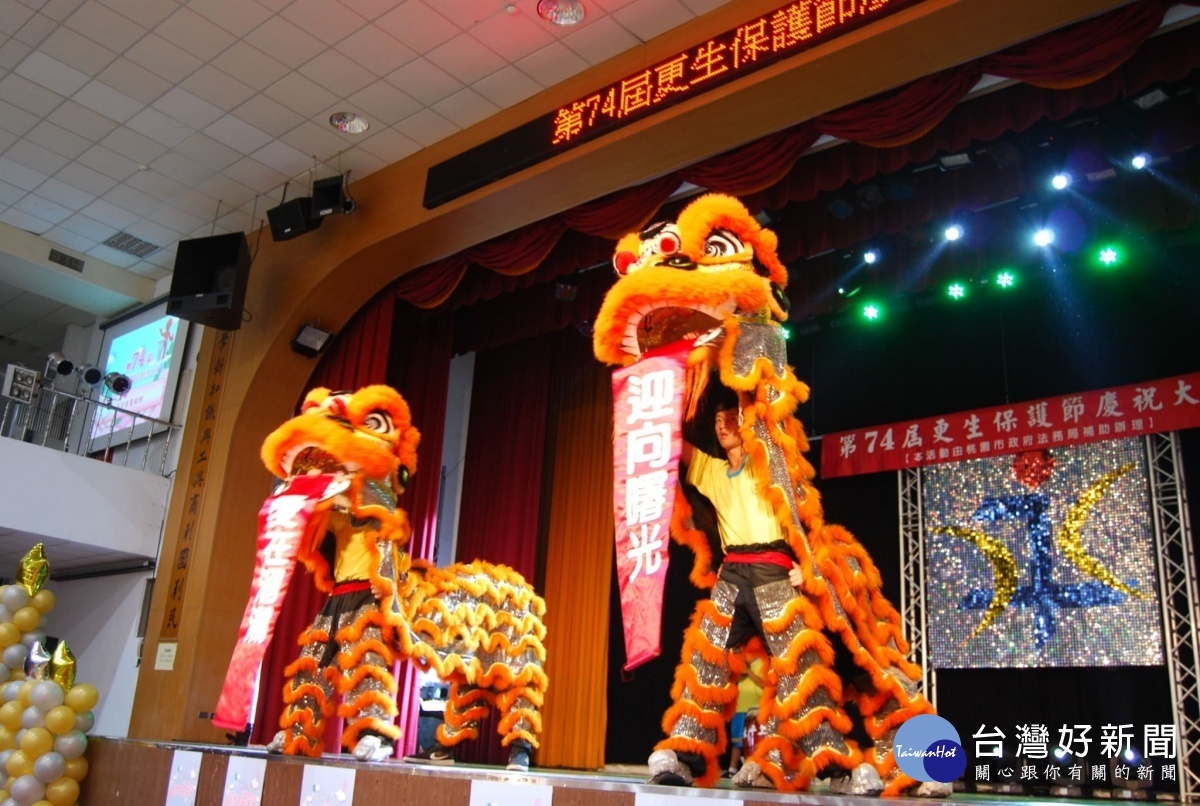 活動中穿插變臉、舞蹈、舞龍舞獅活動。(圖／更保桃園分會提供)