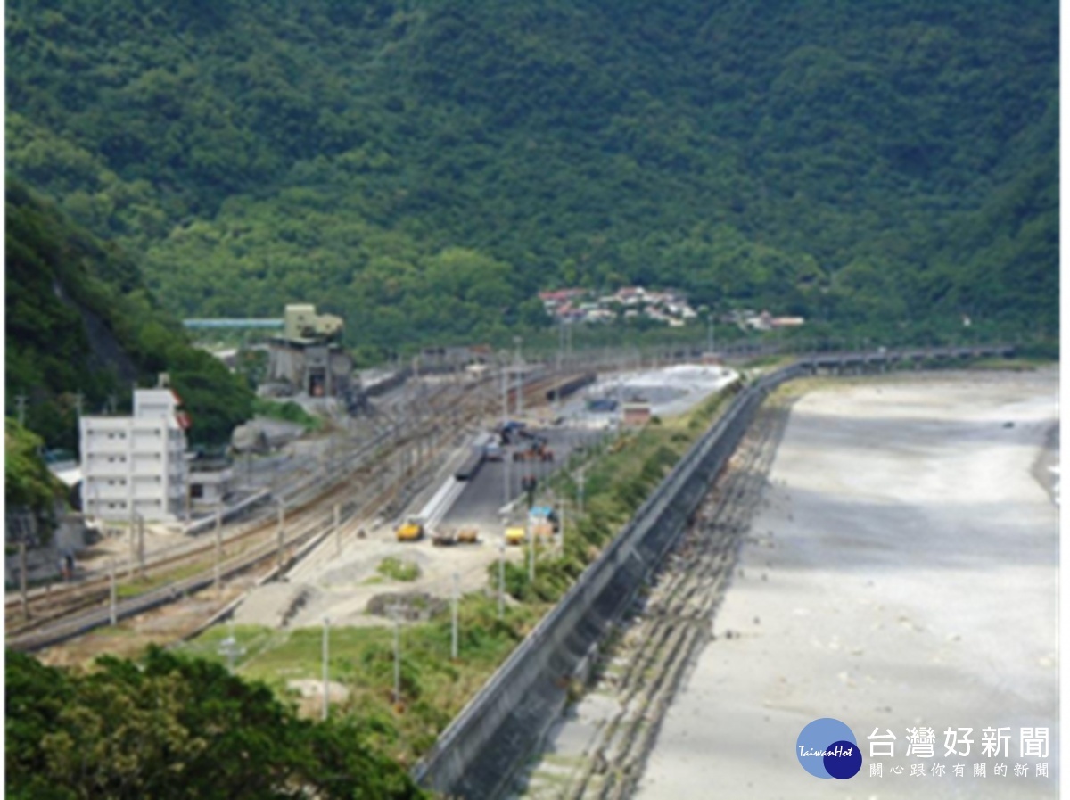 中鋼公司將花蓮石料場之運輸模式改為鐵路運輸。