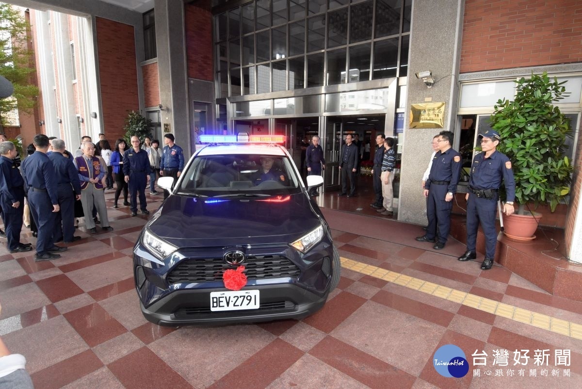 最新型TOYOTA RAV4巡邏車新執行任務。圖/記者鄧富珍攝