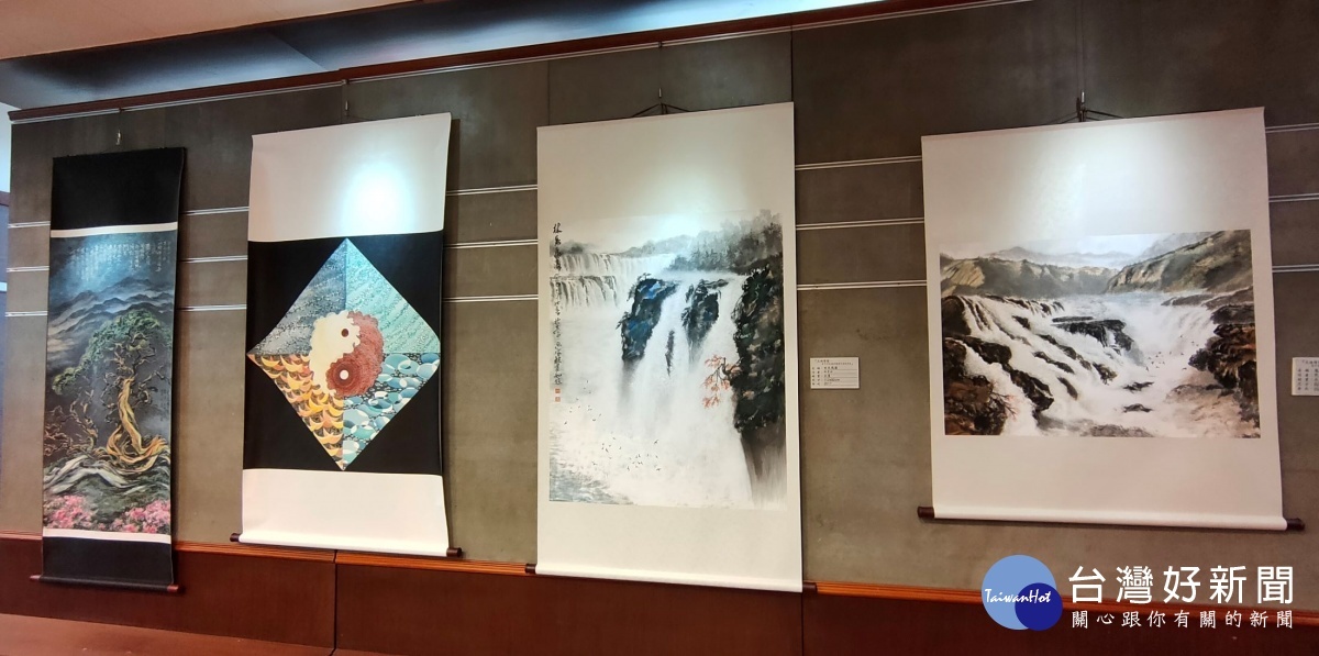 墨海藝術協會首展。圖/記者鄧富珍攝