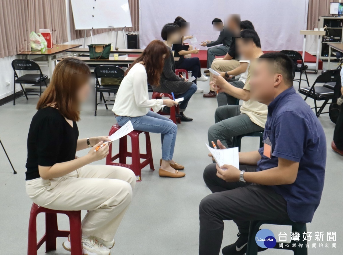 未婚男女對婚姻的人選要求差異大,有如挺韓VS反韓大不同。
