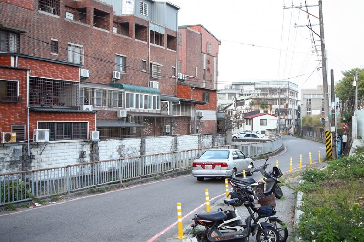 東北街未拓寬前道路狹小