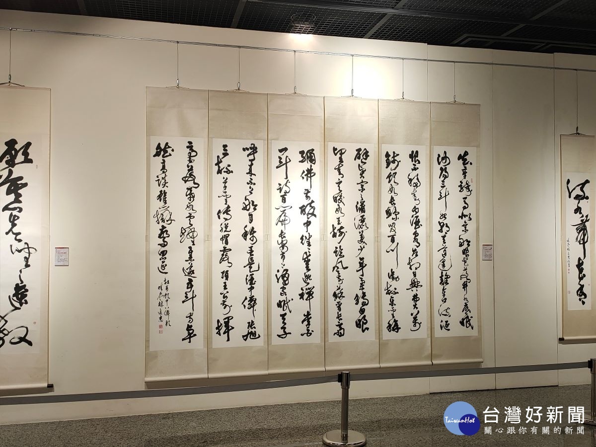 行雲流水天地間，林進忠書畫展。圖／記者鄧富珍攝