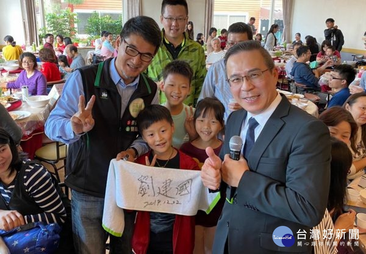 中華民國物理治療師公會全國聯合會率21縣市物理治療師公會,公開肯定劉建國對偏鄉的長照及醫療持續不斷的努力,呼籲鄉親力挺專業立委劉建國順利連任成功。