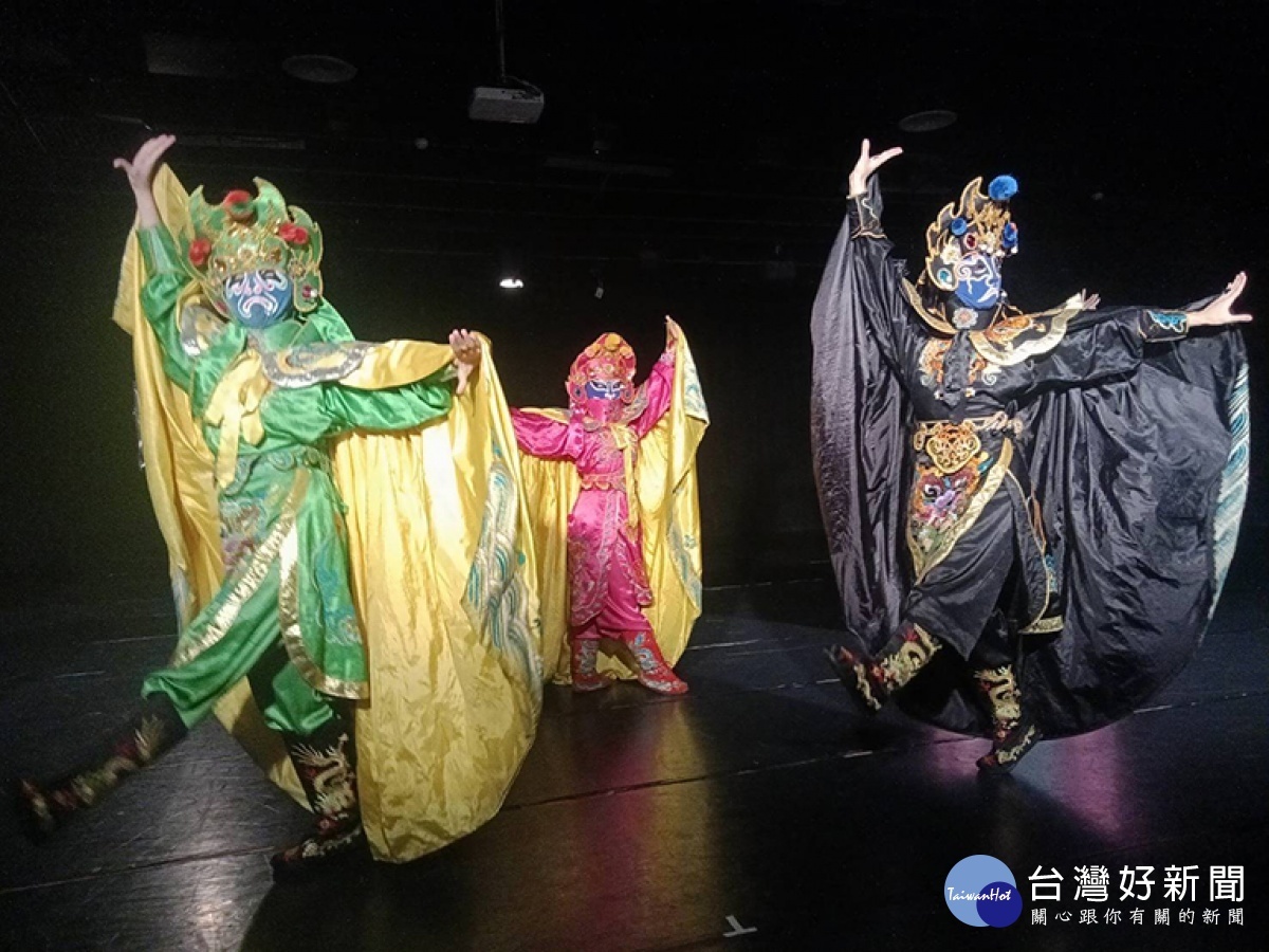 表演藝術科創屆以來已經有多年大型畢業公演經驗,年年獲得好口碑。(圖/永平工商提供)