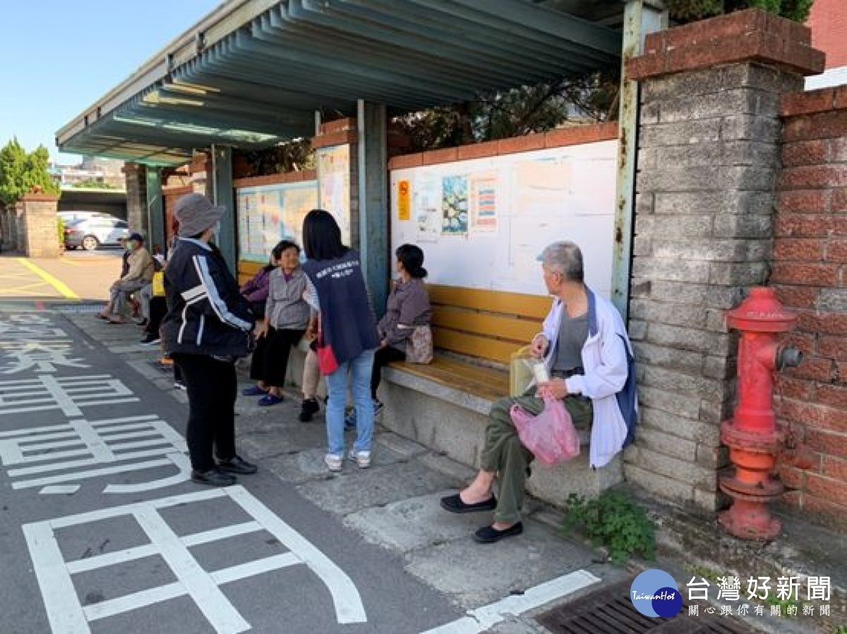 桃園市持續加強執法及取締公車站候車亭違規吸菸行為人