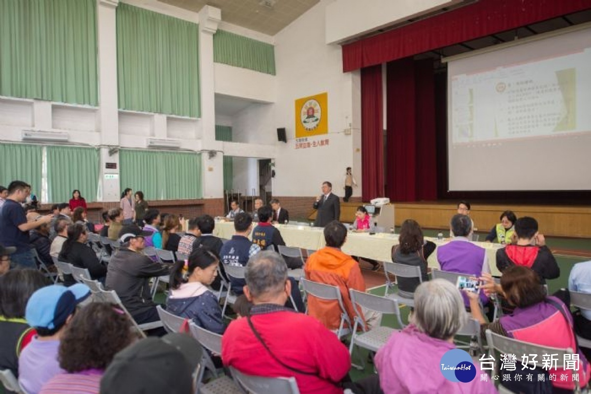 市長致詞表示,市府積極滿足大坪頂地區新興聚落的生活需求