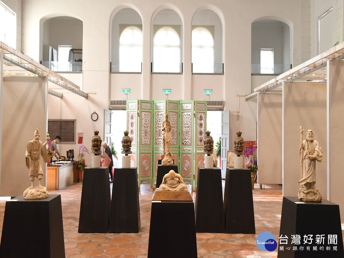 國寶木雕大師李秉圭雕刻展　即起至2月9日鹿港公會堂展出