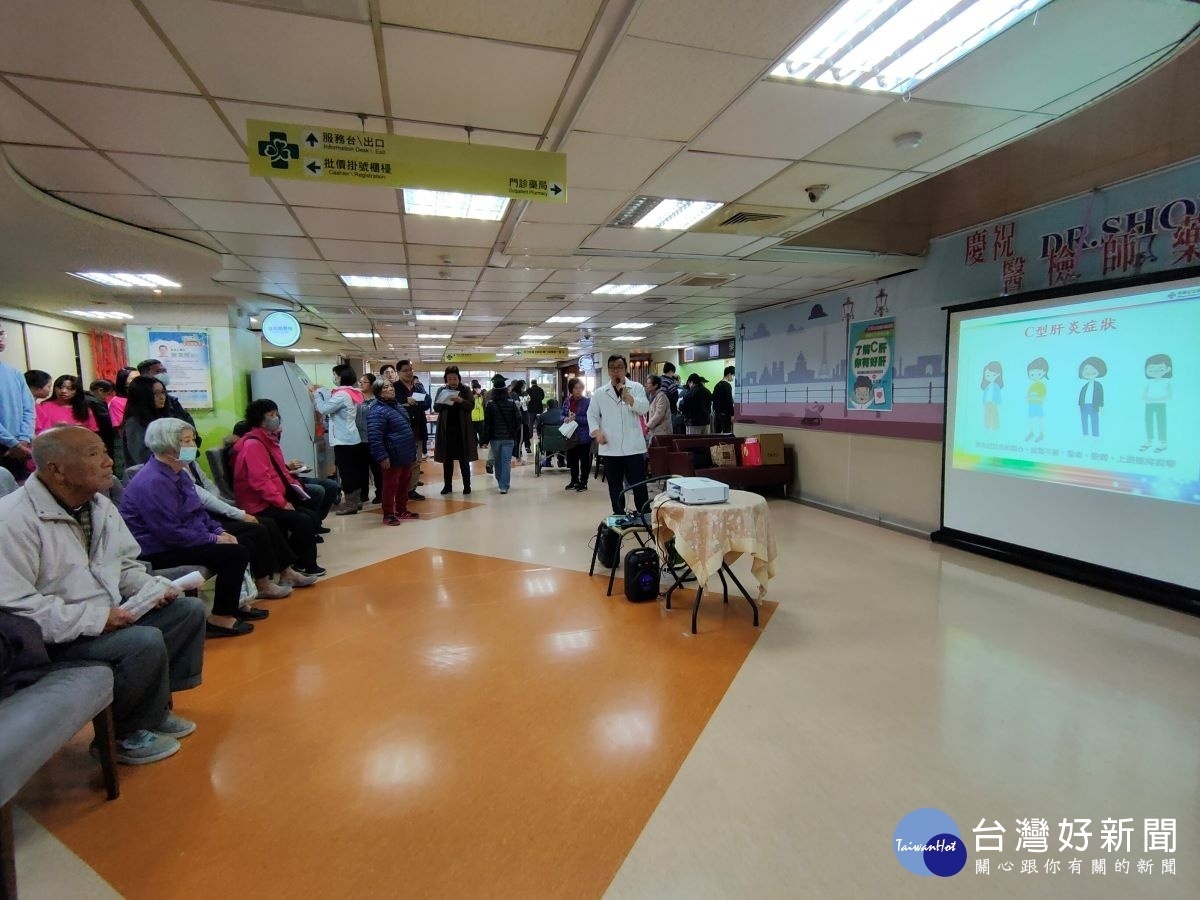 秀傳醫院拍攝微電影宣導,要民眾愛找時間檢查C肝。圖/記者鄧富珍攝