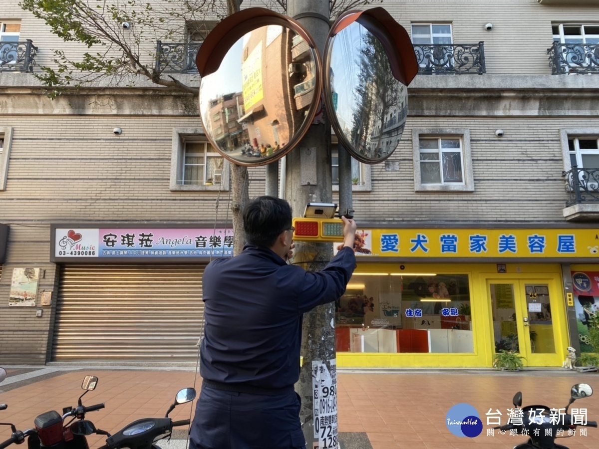 警察機關在春節期間,透過各項勤務作為,防制道路交通事故,讓民眾安心過好年。