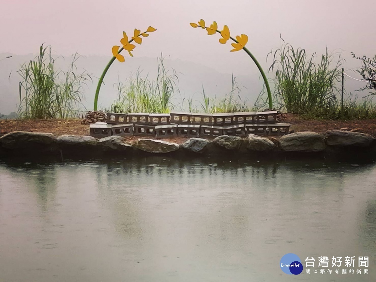 活動以「孕育」作為主軸,將魯冰花孕育茶樹的母親精神,為活動打造五處文學地景裝置藝術