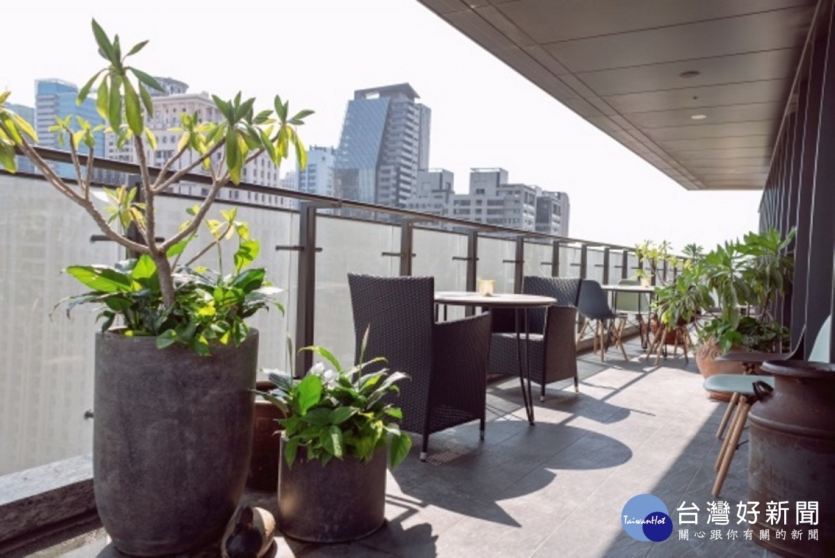 W國際商務中心除辦公室外,還塑造了絕佳的環境,讓企業無後顧之憂的衝刺事業。(圖/記者王丰禾攝)