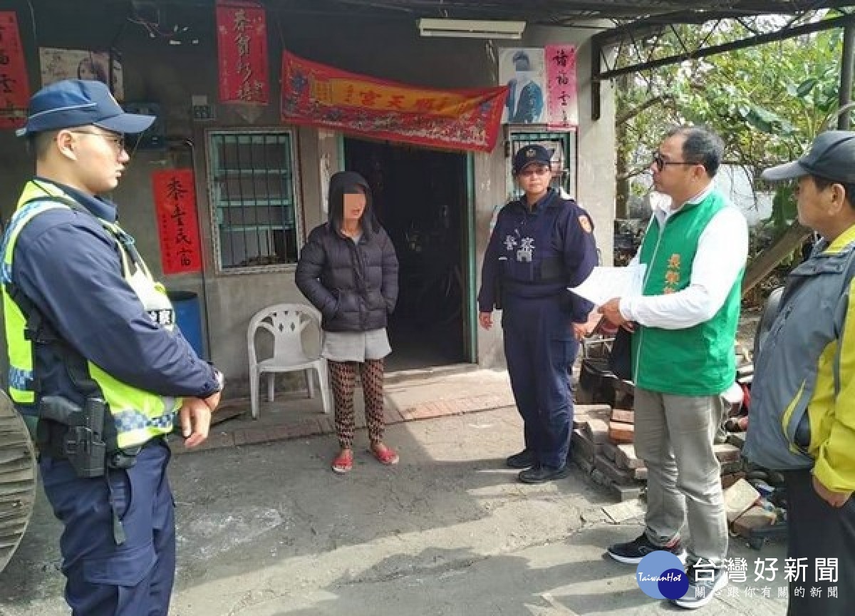 :口湖所轄內弱勢民眾因工作受重傷,導致家中經濟陷入困頓,警方積極協助轉介社福機構予以急難救助,家屬由衷感激。(記者陳昭宗拍攝)
