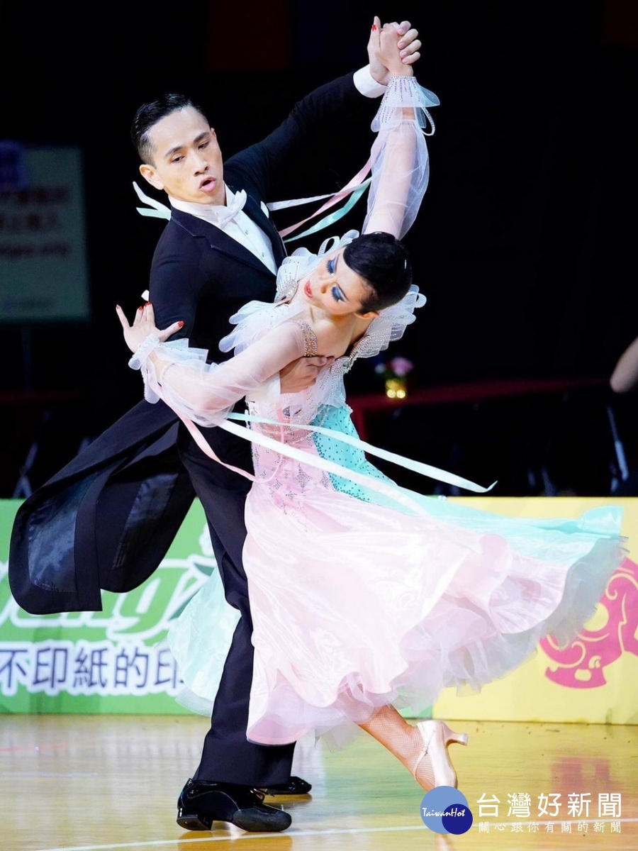 簡菟吾參賽舞姿曼妙。(簡菟吾提供)