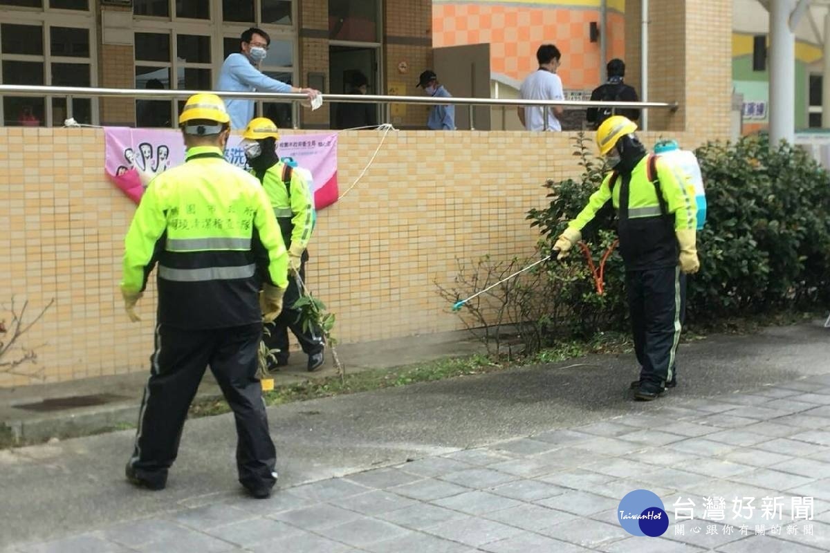 因應新冠肺炎疫情,桃園市政府防疫超前部署於經國國中舉行桃園社區自主防疫演練。