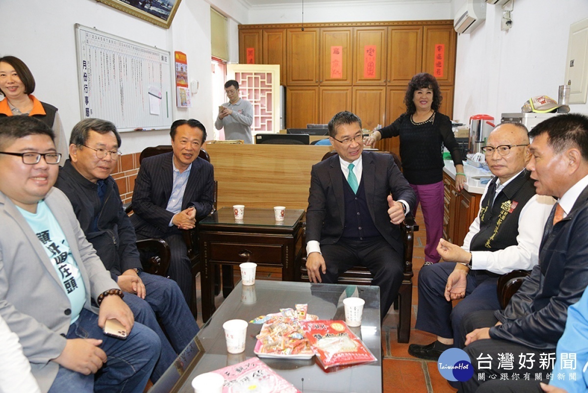 徐國勇說,擔任第一線關懷的村里長和村里幹事很辛苦,將爭取最高的500元補貼/縣府提供