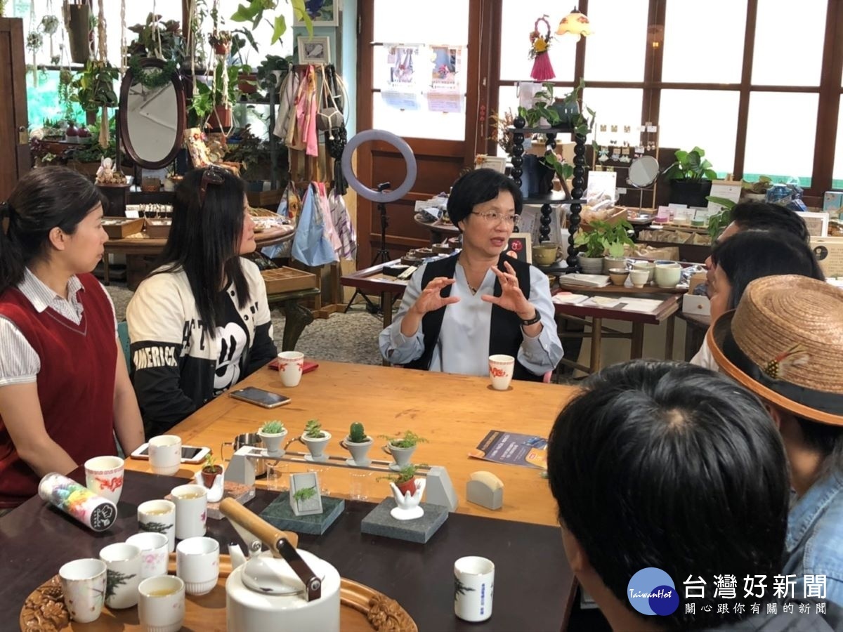 縣府即將於3月29日成立青年發展暨就業服務科,縣長王惠美與青年座談。